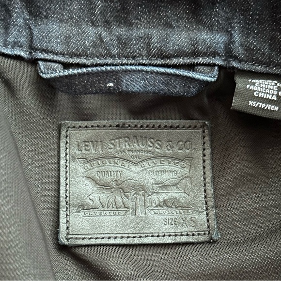 Levis Commuter x Jacquard by Google Trucker Denim Jean Jacket Dark Wash Sz XS - Picture 8 of 12